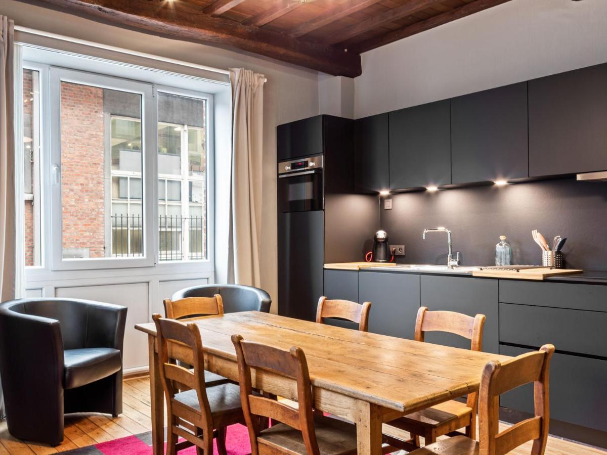 Stylish Apartment In Dinant Near The Maas Eksteriør bilde
