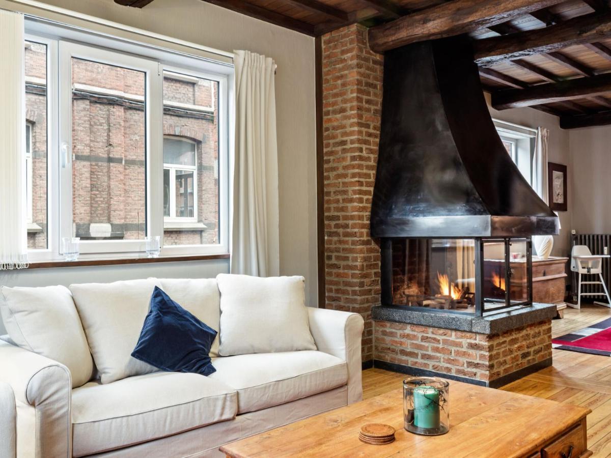 Stylish Apartment In Dinant Near The Maas Eksteriør bilde